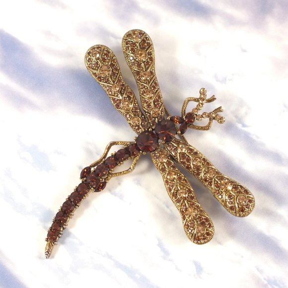 Large Statement Dragonfly Brooch in fashion topaz hued rhinestones - Picture 2 of 15
